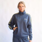 Donkerblauw custom trainingspak broek voorkant - JDLsourcing